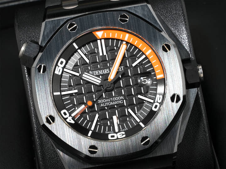 オーデマピゲ ロイヤルオーク オフショア ダイバー Ref.15707CE.OO.A002CA.01 セラミック ブラック文字盤