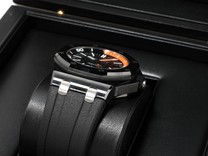 オーデマピゲ ロイヤルオーク オフショア ダイバー Ref.15707CE.OO.A002CA.01 セラミック ブラック文字盤