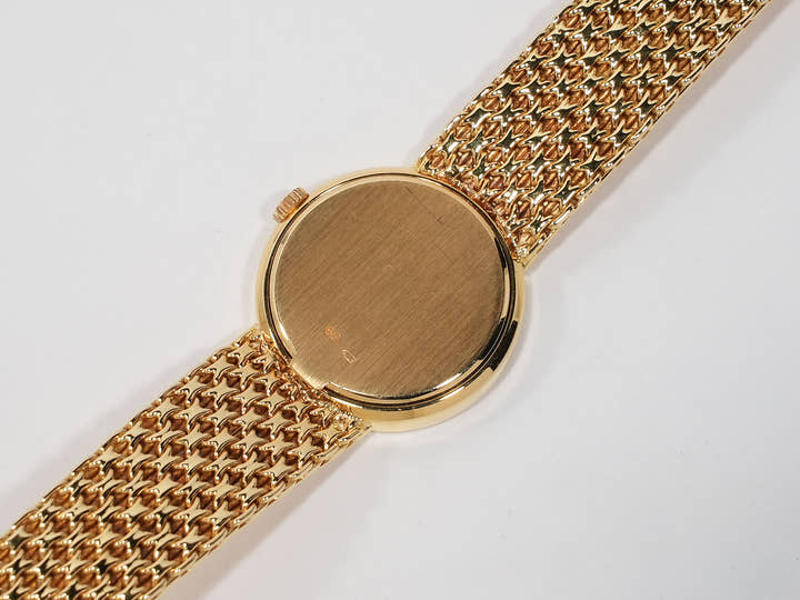 パテックフィリップ カラトラバ Ref.4747/001 イエローゴールド アイボリー文字盤