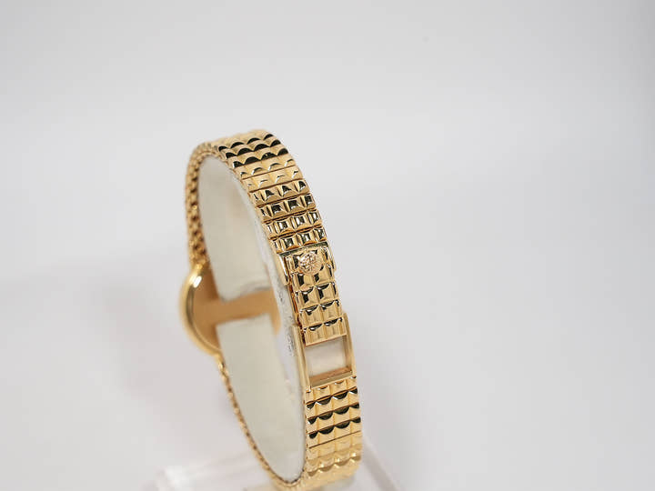 パテックフィリップ カラトラバ Ref.4747/001 イエローゴールド アイボリー文字盤