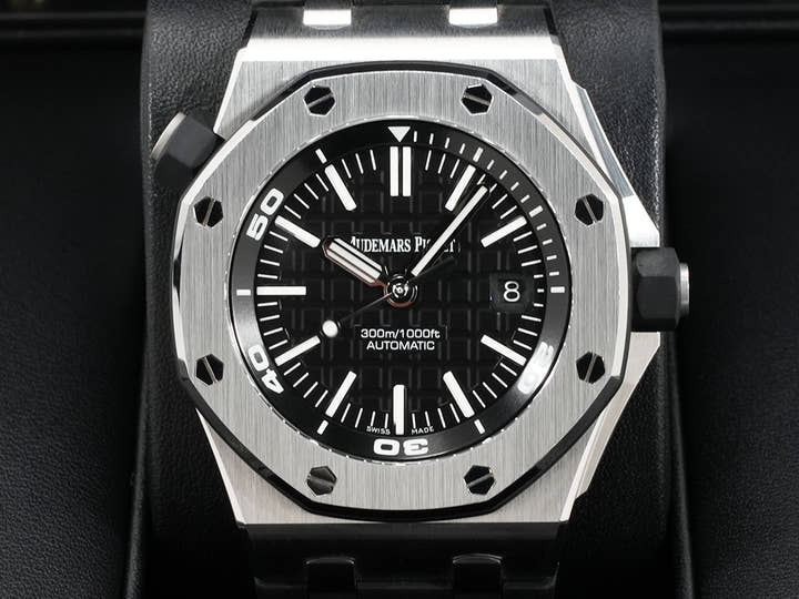 オーデマピゲ ロイヤルオーク オフショア ダイバー Ref.15710ST.OO.A002CA.01 ステンレススチール ブラック文字盤