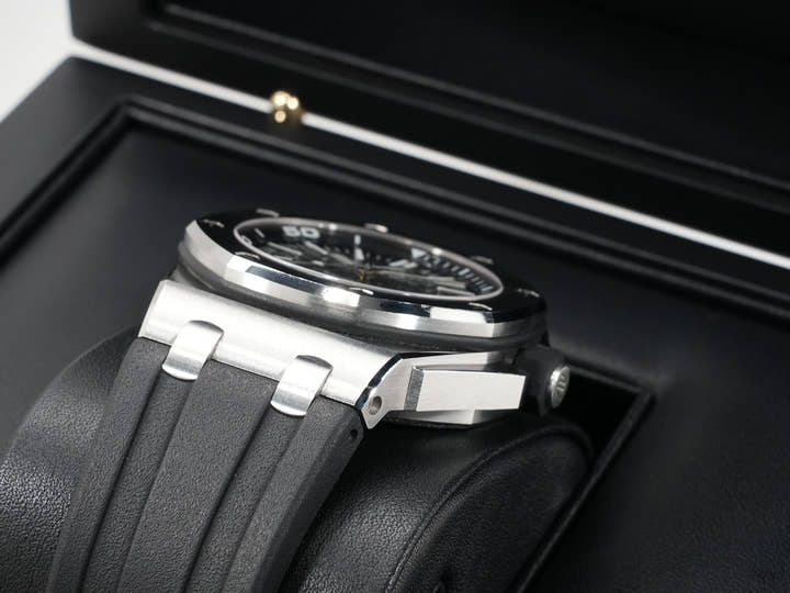オーデマピゲ ロイヤルオーク オフショア ダイバー Ref.15710ST.OO.A002CA.01 ステンレススチール ブラック文字盤