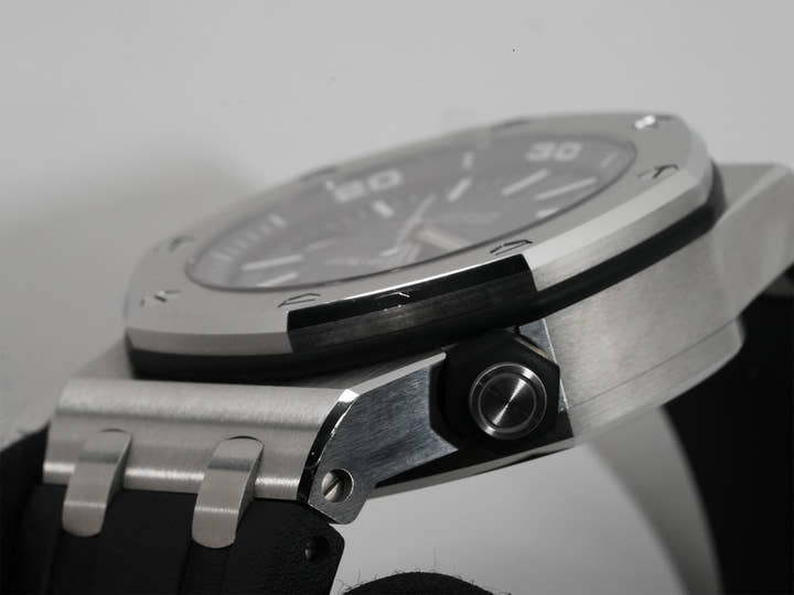 オーデマピゲ ロイヤルオーク オフショア ダイバー Ref.15710ST.OO.A002CA.01 ステンレススチール ブラック文字盤
