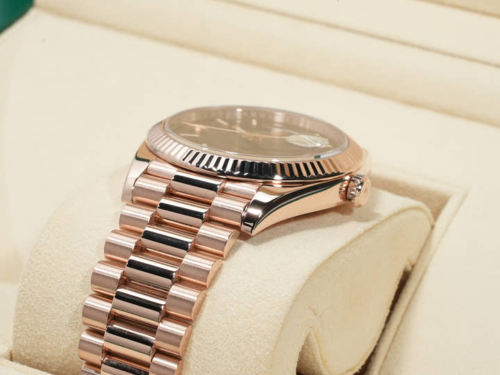 ロレックス デイデイト40 Ref.228235 エバーローズゴールド チョコレート文字盤