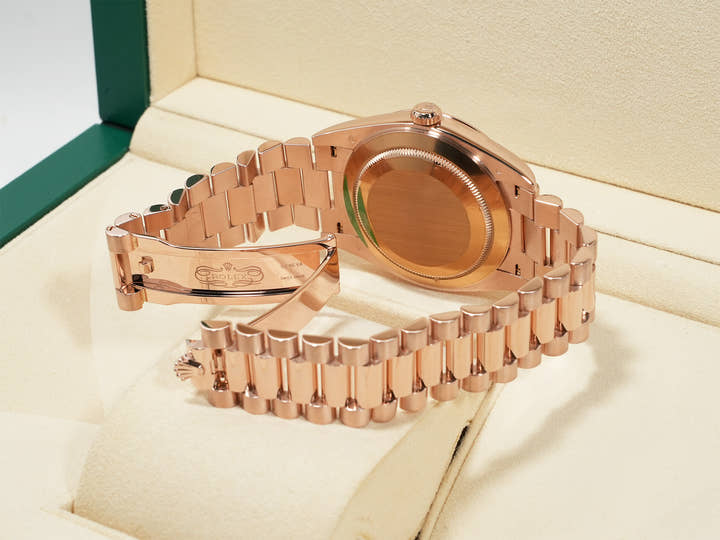 ロレックス デイデイト40 Ref.228235 エバーローズゴールド チョコレート文字盤