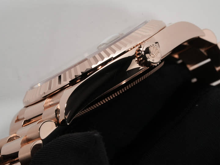 ロレックス デイデイト40 Ref.228235 エバーローズゴールド オリーブグリーン文字盤