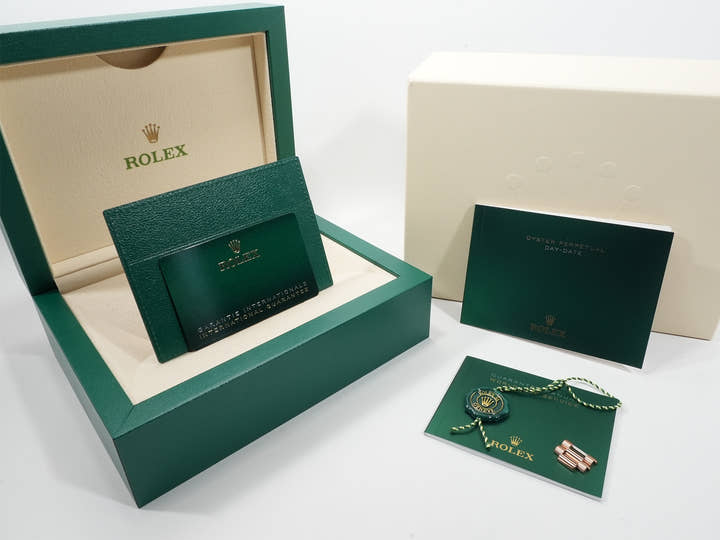 ロレックス デイデイト40 Ref.228235 エバーローズゴールド オリーブグリーン文字盤