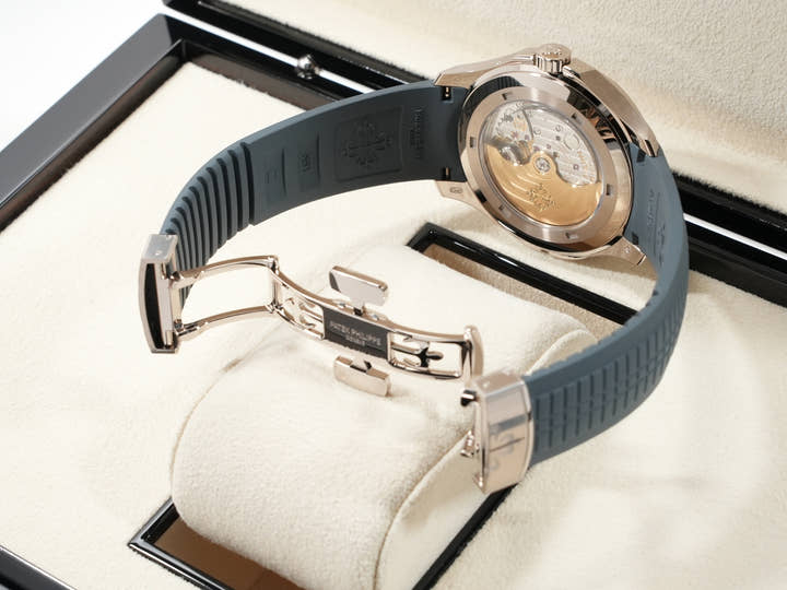 パテックフィリップ アクアノート Ref.5164G-001 ホワイトゴールド ブルーグレー オパーリン文字盤