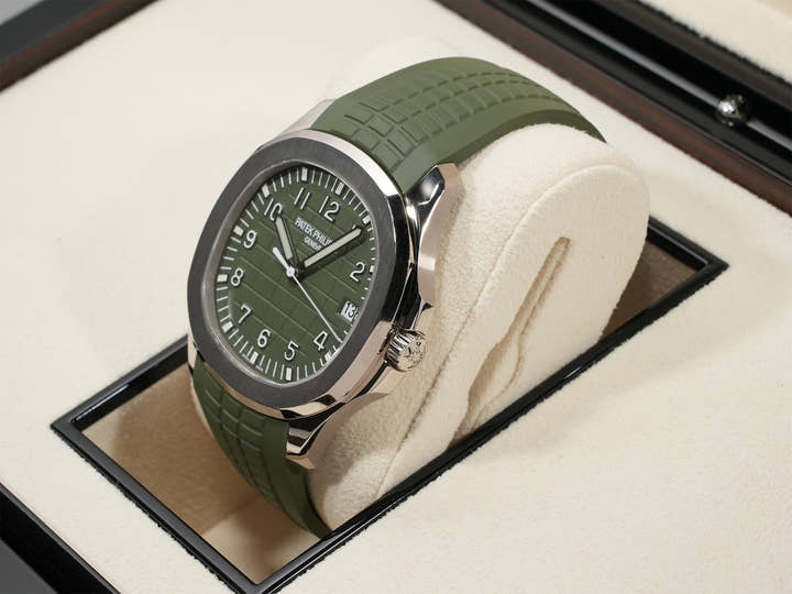 パテックフィリップ アクアノート Ref.5168G-010 ホワイトゴールド カーキグリーン文字盤
