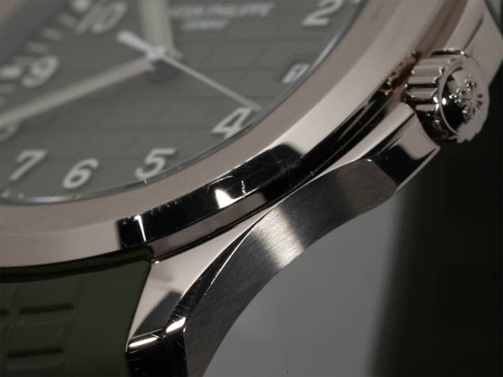 パテックフィリップ アクアノート Ref.5168G-010 ホワイトゴールド カーキグリーン文字盤