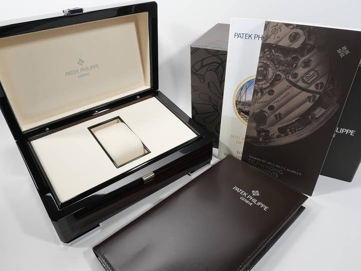 パテックフィリップ アクアノート Ref.5168G-010 ホワイトゴールド カーキグリーン文字盤