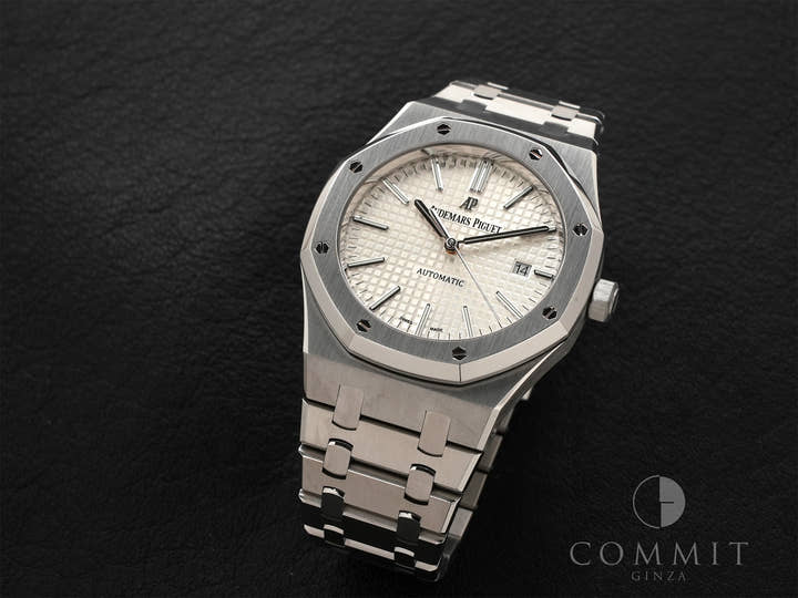 オーデマピゲ ロイヤルオーク Ref.15400ST.OO.1220ST.02 ステンレススチール シルバー文字盤