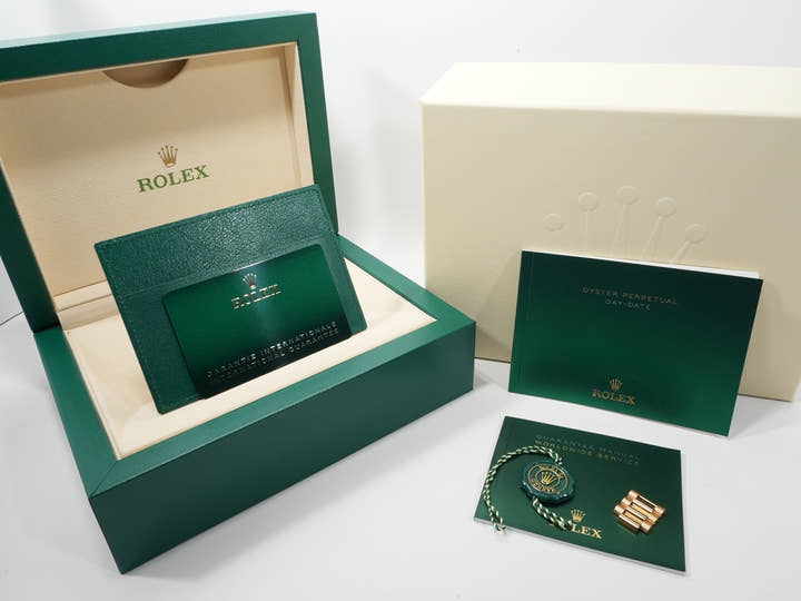 ロレックス デイデイト36 Ref.128238A イエローゴールド グリーンオンブレ文字盤