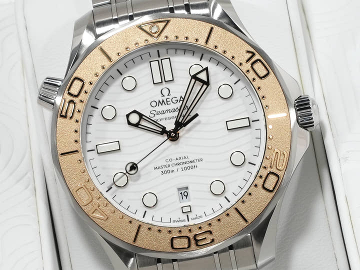 オメガ シーマスター ダイバー 300M パリ2024 Ref.522.21.42.20.04.001 ホワイト文字盤 極美品 irwkqbwg