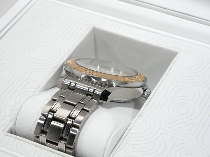 オメガ シーマスター ダイバー 300M パリ2024 Ref.522.21.42.20.04.001 ホワイト文字盤 極美品 irwkqbwg