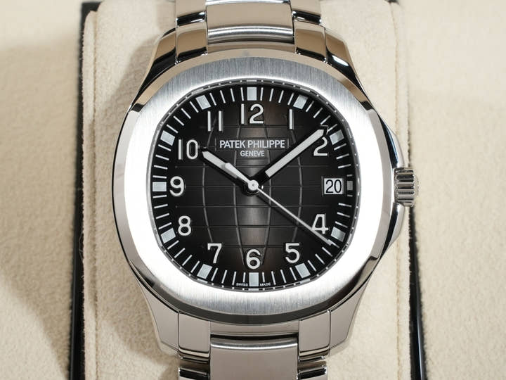 Patek Philippe Aquanaut Extra Large Ref. 5167/1A-001 Stainless Steel Black Dial