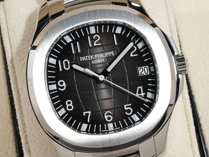 Patek Philippe Aquanaut Extra Large Ref. 5167/1A-001 Stainless Steel Black Dial