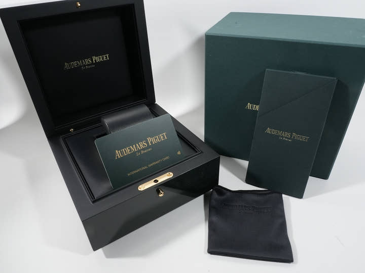 オーデマピゲ ロイヤルオーク オフショア クロノグラフ Ref.26405CE.OO.A030CA.01 セラミック スモークブルー文字盤