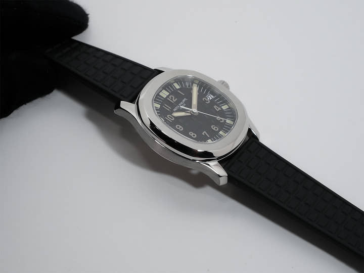 パテックフィリップ アクアノート ミディアム Ref.5066A-001 ステンレススチール ブラック文字盤