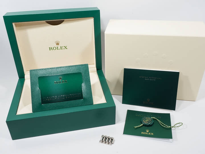 ロレックス デイデイト40 Ref.228239A ホワイトゴールド メテオライト文字盤