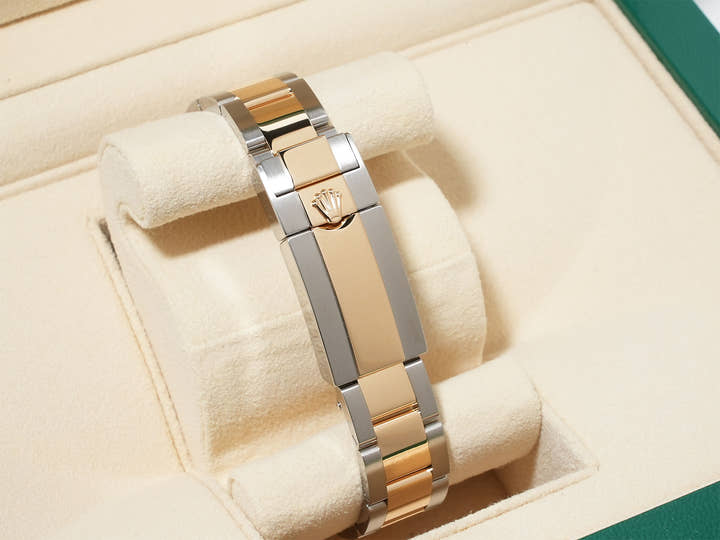 ロレックス エクスプローラー36 Ref.124273 ステンレススチール/イエローゴールド ブラック文字盤