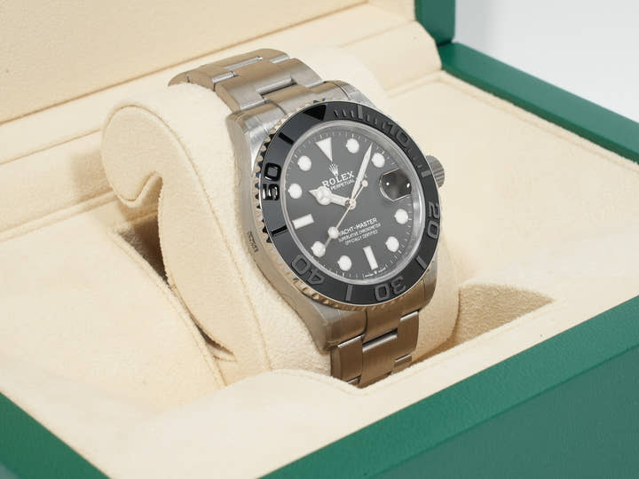 ロレックス ヨットマスター42 Ref.226627 RLXチタン ブラック文字盤