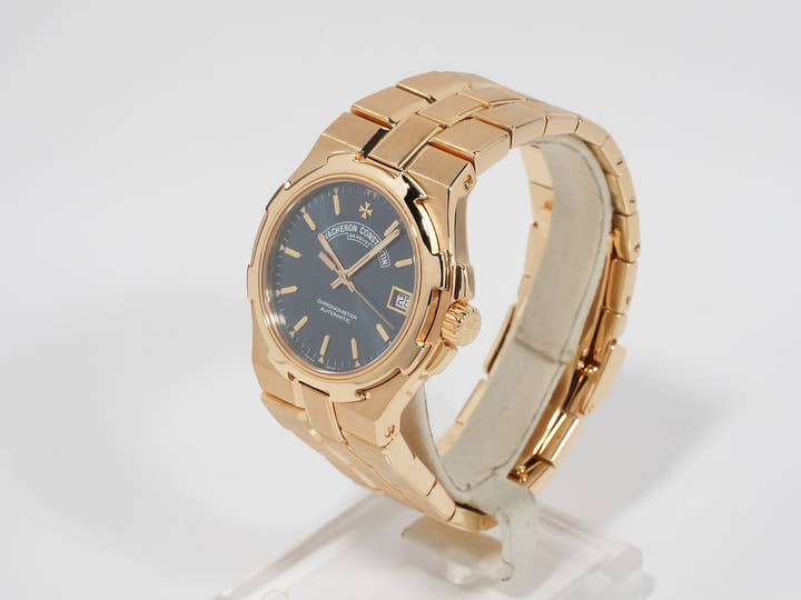 ヴァシュロンコンスタンタン オーヴァーシーズ ラージ Ref.42042/423J-8728 ブルー文字盤 中古 djs9nq55