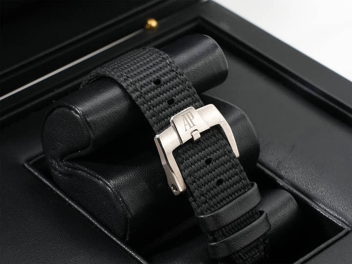 オーデマピゲ CODE 11.59 バイ オーデマ ピゲ クロノグラフ Ref.26393BC.OO.A002CR.01 ホワイトゴールド ブラックラッカー文字盤