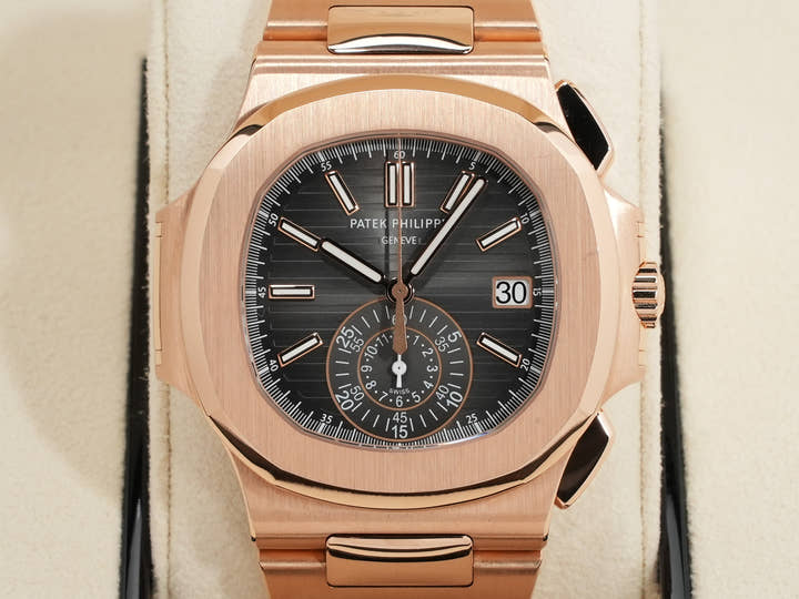 パテックフィリップ ノーチラス クロノグラフ Ref.5980/1R-001 ローズゴールド ブラックグラデーション文字盤