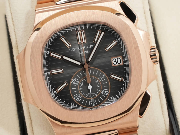 パテックフィリップ ノーチラス クロノグラフ Ref.5980/1R-001 ローズゴールド ブラックグラデーション文字盤