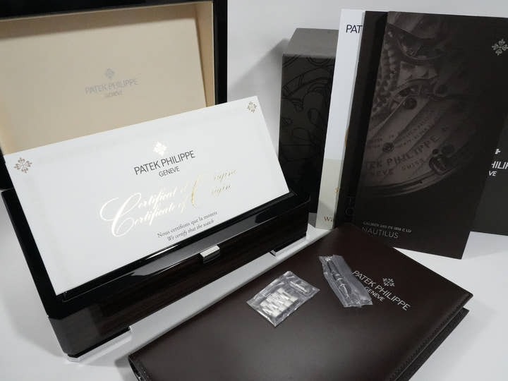 パテックフィリップ ノーチラス プチコンプリケーション Ref.5712/1A-001 ステンレススチール ブルー文字盤