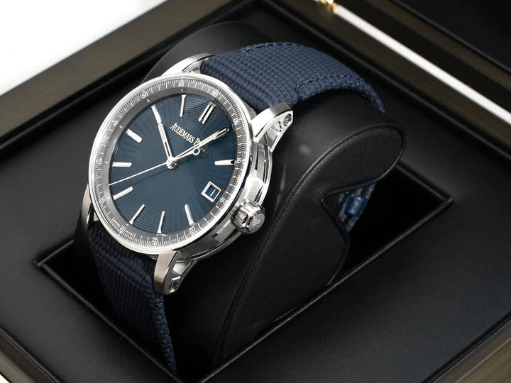 オーデマピゲ CODE 11.59 バイ オーデマ ピゲ Ref.15210ST.OO.A348KB.01 ステンレススチール ナイトブルー文字盤