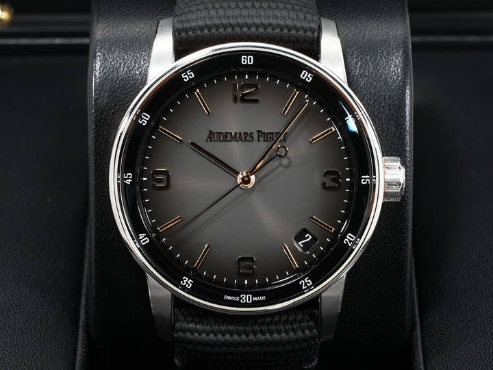 オーデマピゲ CODE 11.59 バイ オーデマ ピゲ Ref.15210CR.OO.A002CR.01 ホワイトゴールド/ピンクゴールド グレーラッカー文字盤