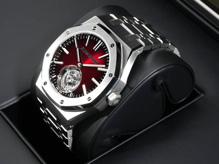 オーデマピゲ ロイヤルオーク フライング トゥールビヨン Ref.26730ST.OO.1320ST.05 ステンレススチール スモークバーガンディ文字盤