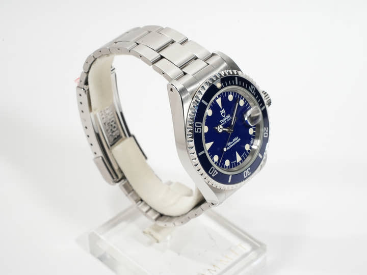 チューダー(チュードル) サブマリーナデイト Ref.79190 ブルー文字盤 美品 997kgh7o
