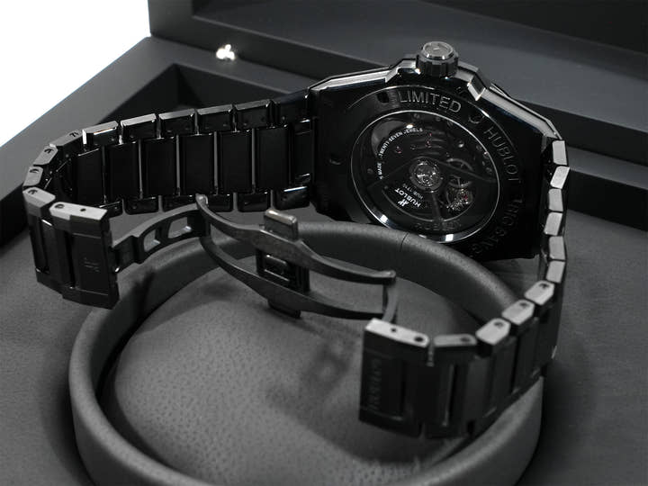 ウブロ ビッグバン インテグレーテッド タイムオンリー オールブラック Ref.456.CX.0140.CX スケルトン文字盤 美品 8u5v6en2