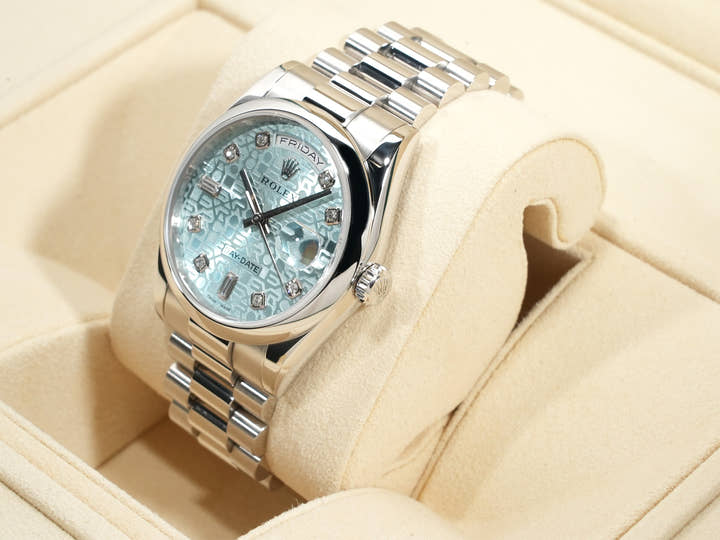 ロレックス デイデイト36 Ref.118206A プラチナ アイスブルーホリコンピューターx10Pダイヤ文字盤