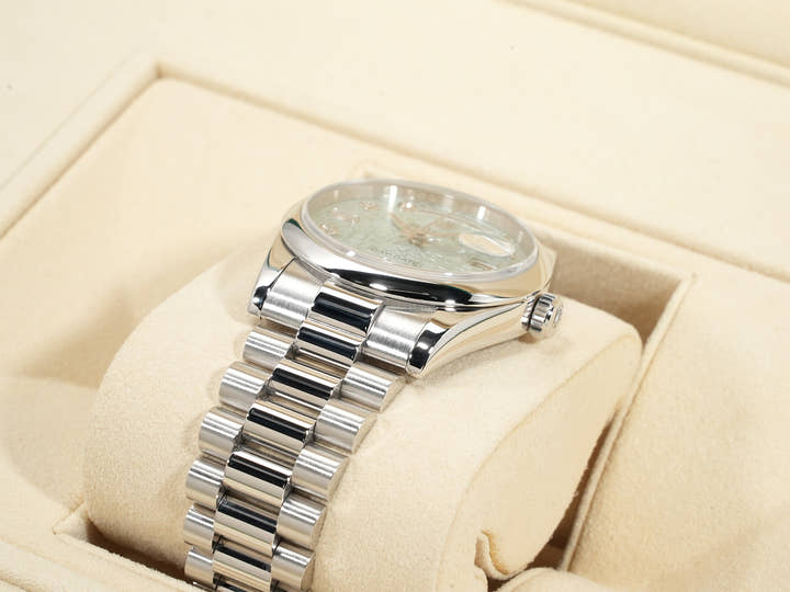 ロレックス デイデイト36 Ref.118206A プラチナ アイスブルーホリコンピューターx10Pダイヤ文字盤