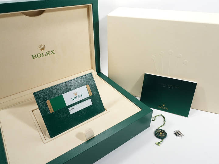 ロレックス デイデイト36 Ref.118206A プラチナ アイスブルーホリコンピューターx10Pダイヤ文字盤