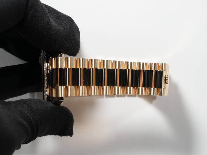 ロレックス デイデイト36 Ref.128348RBR イエローゴールド パヴェダイヤxレインボーサファイア文字盤