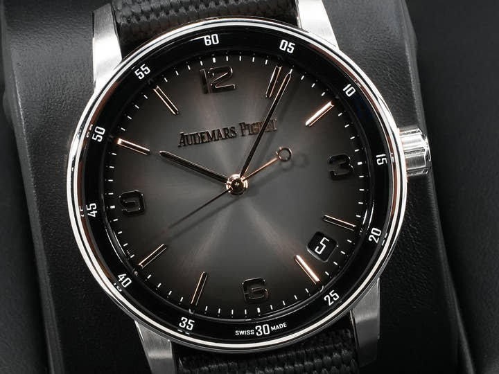 オーデマピゲ CODE 11.59 バイ オーデマ ピゲ Ref.15210CR.OO.A002CR.01 ホワイトゴールド/ピンクゴールド グレーラッカー文字盤