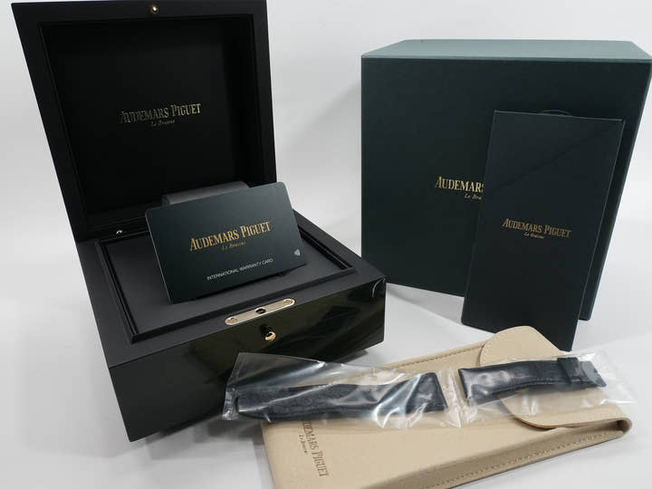 オーデマピゲ CODE 11.59 バイ オーデマ ピゲ Ref.15210CR.OO.A002CR.01 ホワイトゴールド/ピンクゴールド グレーラッカー文字盤