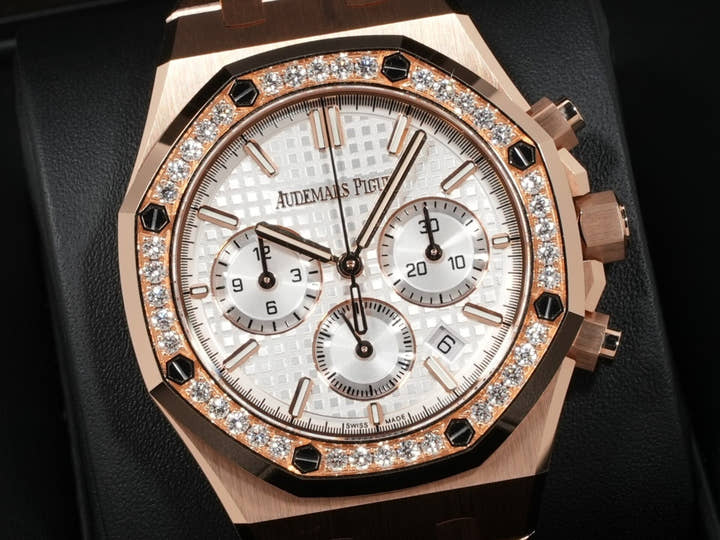 オーデマピゲ ロイヤルオーク クロノグラフ Ref.26715OR.ZZ.1356OR.01 ピンクゴールド シルバー文字盤