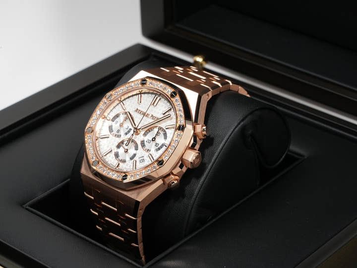 オーデマピゲ ロイヤルオーク クロノグラフ Ref.26715OR.ZZ.1356OR.01 ピンクゴールド シルバー文字盤