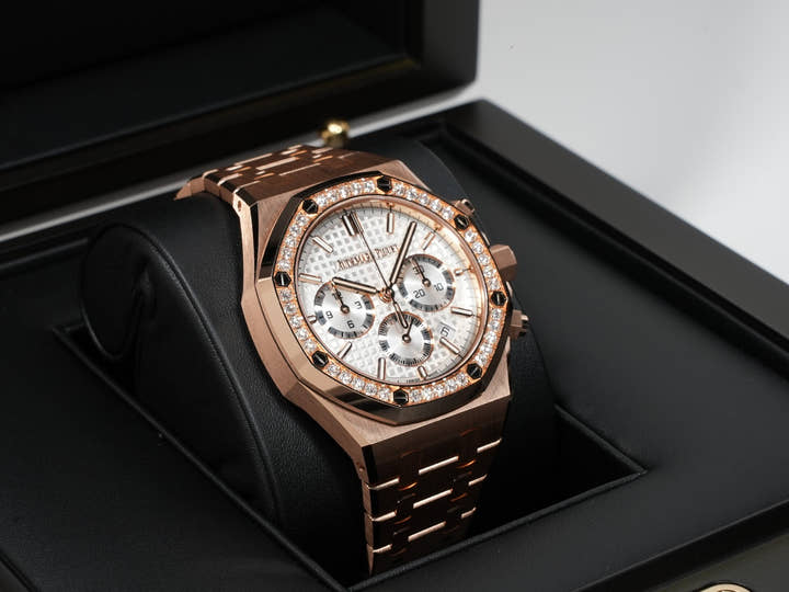 オーデマピゲ ロイヤルオーク クロノグラフ Ref.26715OR.ZZ.1356OR.01 ピンクゴールド シルバー文字盤