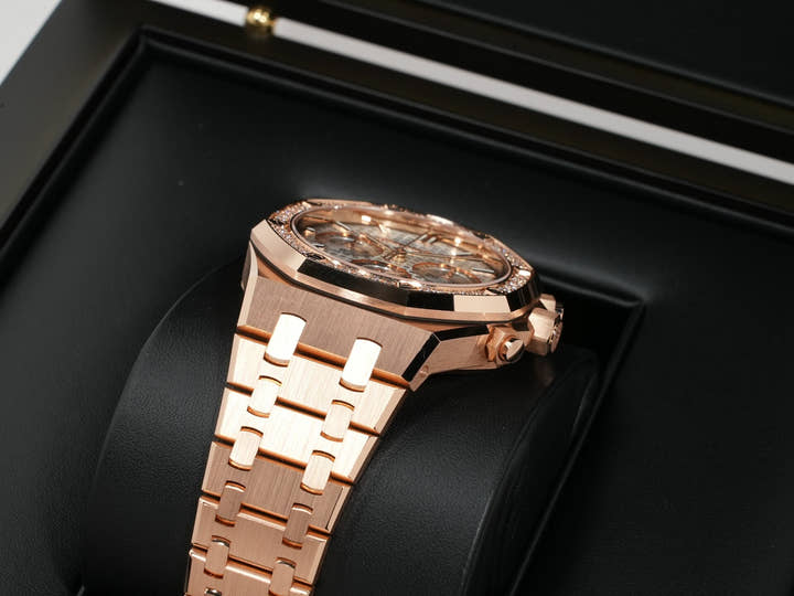 オーデマピゲ ロイヤルオーク クロノグラフ Ref.26715OR.ZZ.1356OR.01 ピンクゴールド シルバー文字盤