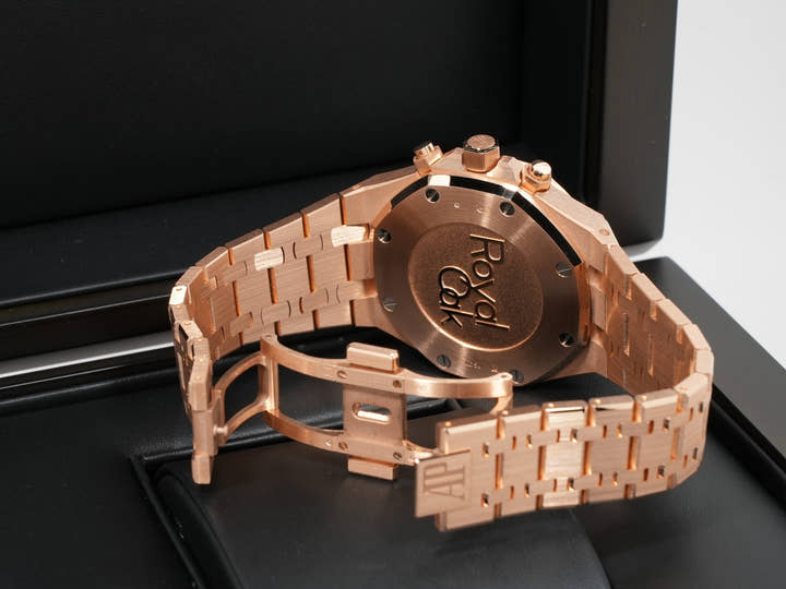 オーデマピゲ ロイヤルオーク クロノグラフ Ref.26715OR.ZZ.1356OR.01 ピンクゴールド シルバー文字盤