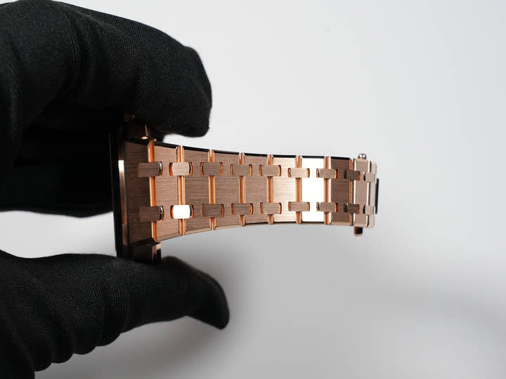 オーデマピゲ ロイヤルオーク クロノグラフ Ref.26715OR.ZZ.1356OR.01 ピンクゴールド シルバー文字盤