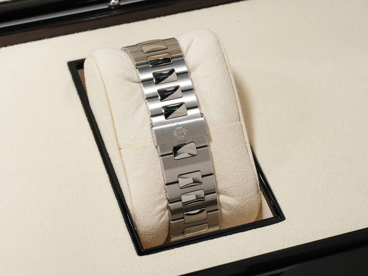 Patek Philippe Nautilus Petite Complication Ref. 5712/1A-001 Stainless Steel Blue Dial