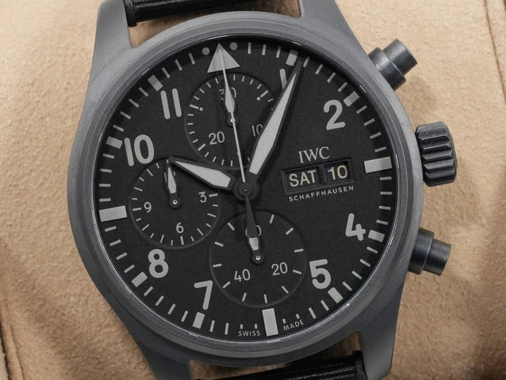 IWC パイロット ウォッチ クロノグラフ トップガン セラタニウム Ref.IW388106 ブラック文字盤 未使用 zri5c3pc